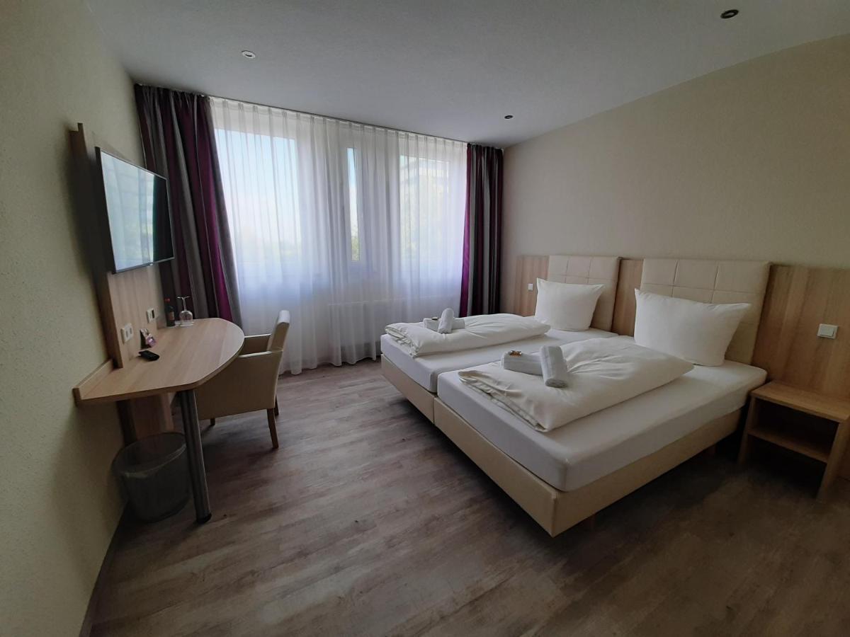 אלסדורף Hotel Siebenschlaefer Am Wasserturm מראה חיצוני תמונה